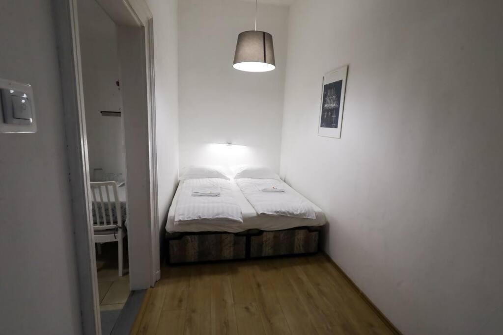 Pest-Port Private Apartment Room-6 Budapest Exterior foto