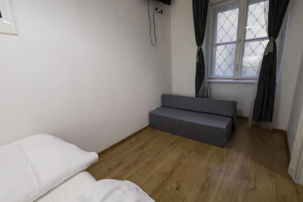 Pest-Port Private Apartment Room-6 Budapest Exterior foto