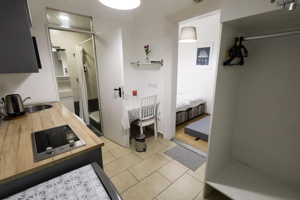 Pest-Port Private Apartment Room-6 Budapest Exterior foto